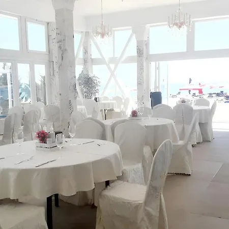 Coastal With Sea View In 40m² + Pool * Elenite