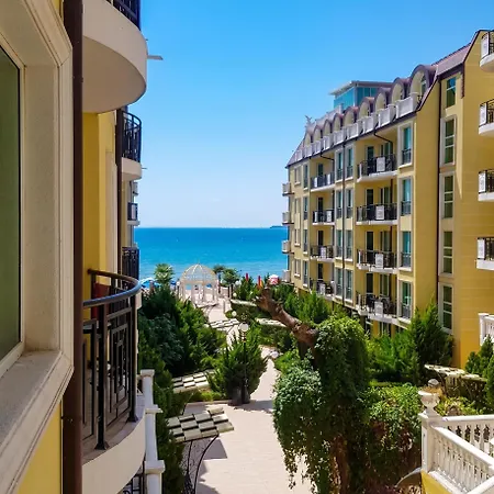 Daire Coastal With Sea View In Elenite, 40m² + Pool Elenite