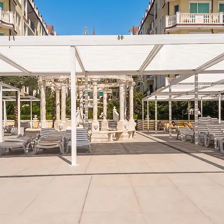 Daire Coastal With Sea View In Elenite, 40m² + Pool Elenite