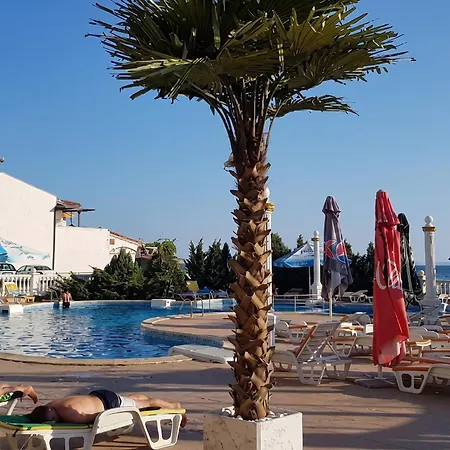 Daire Coastal With Sea View In Elenite, 40m² + Pool