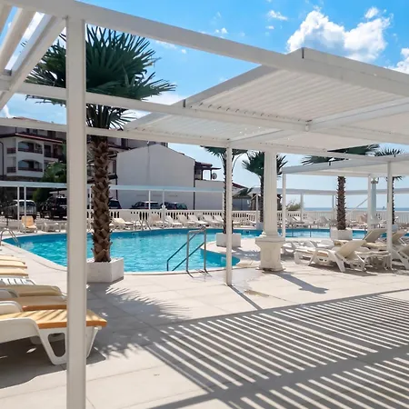 Coastal With Sea View In Elenite, 40m² + Pool Elenite