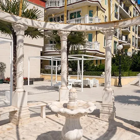Coastal With Sea View In Elenite, 40m² + Pool Daire Elenite